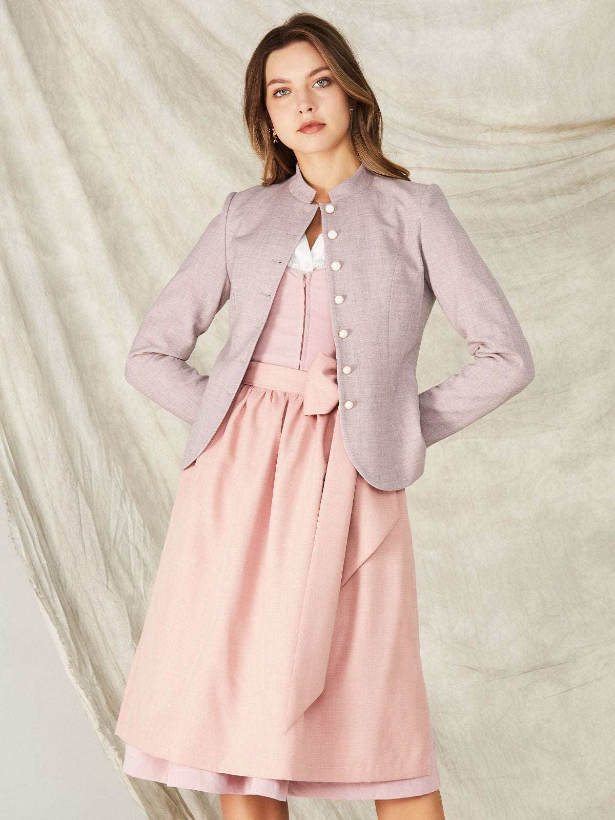 Klassisch: Trachtenjacke Damenjacke Barly Nelke – Lila
