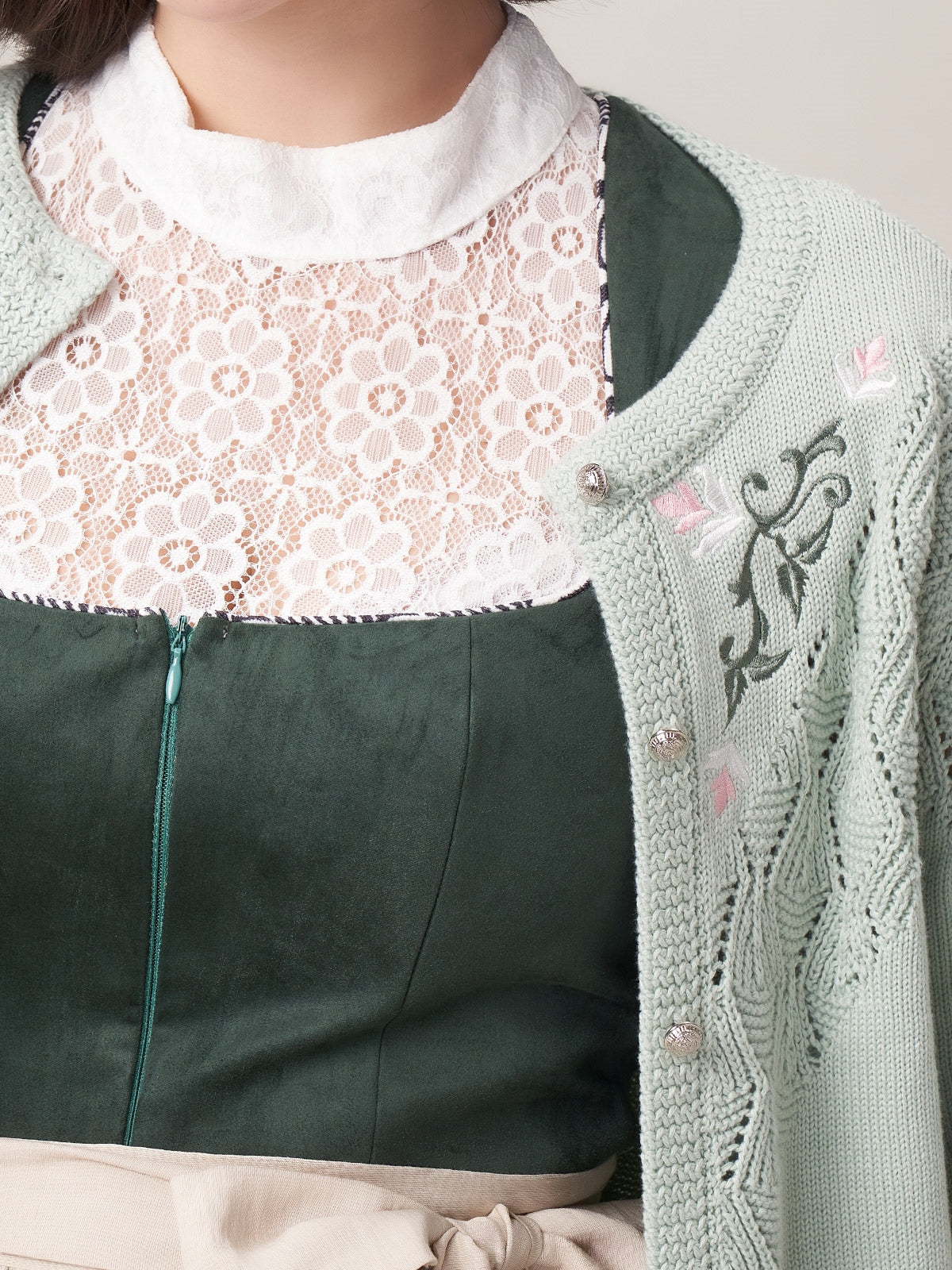 Klassisch: Trachtenstrick Strickjacke Hanne