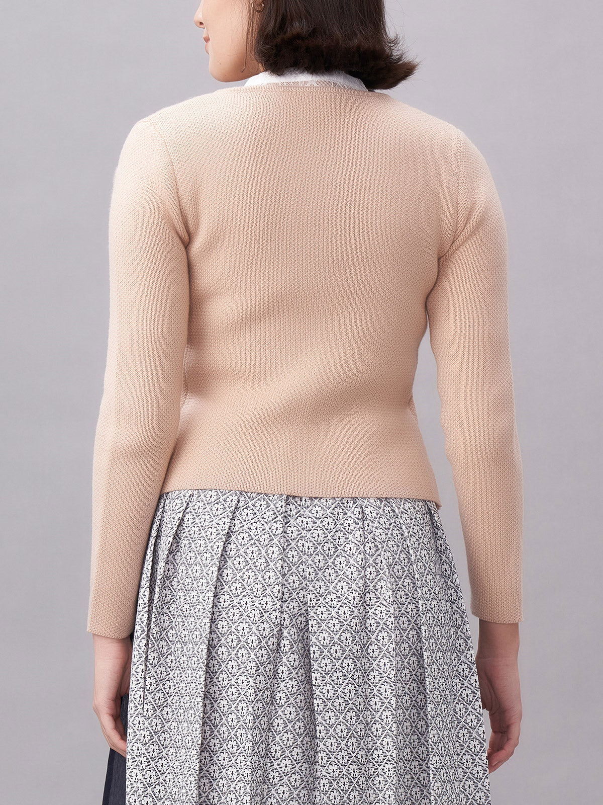 Klassisch: Trachtenstrick Strickjacke Mira Creme – Braun