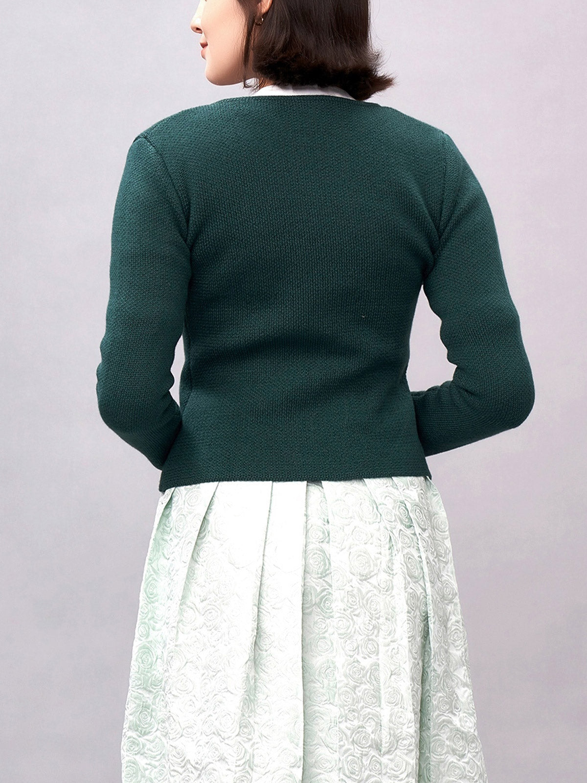 Klassisch: Trachtenstrick Strickjacke Mira Dunkelgrün – Grün