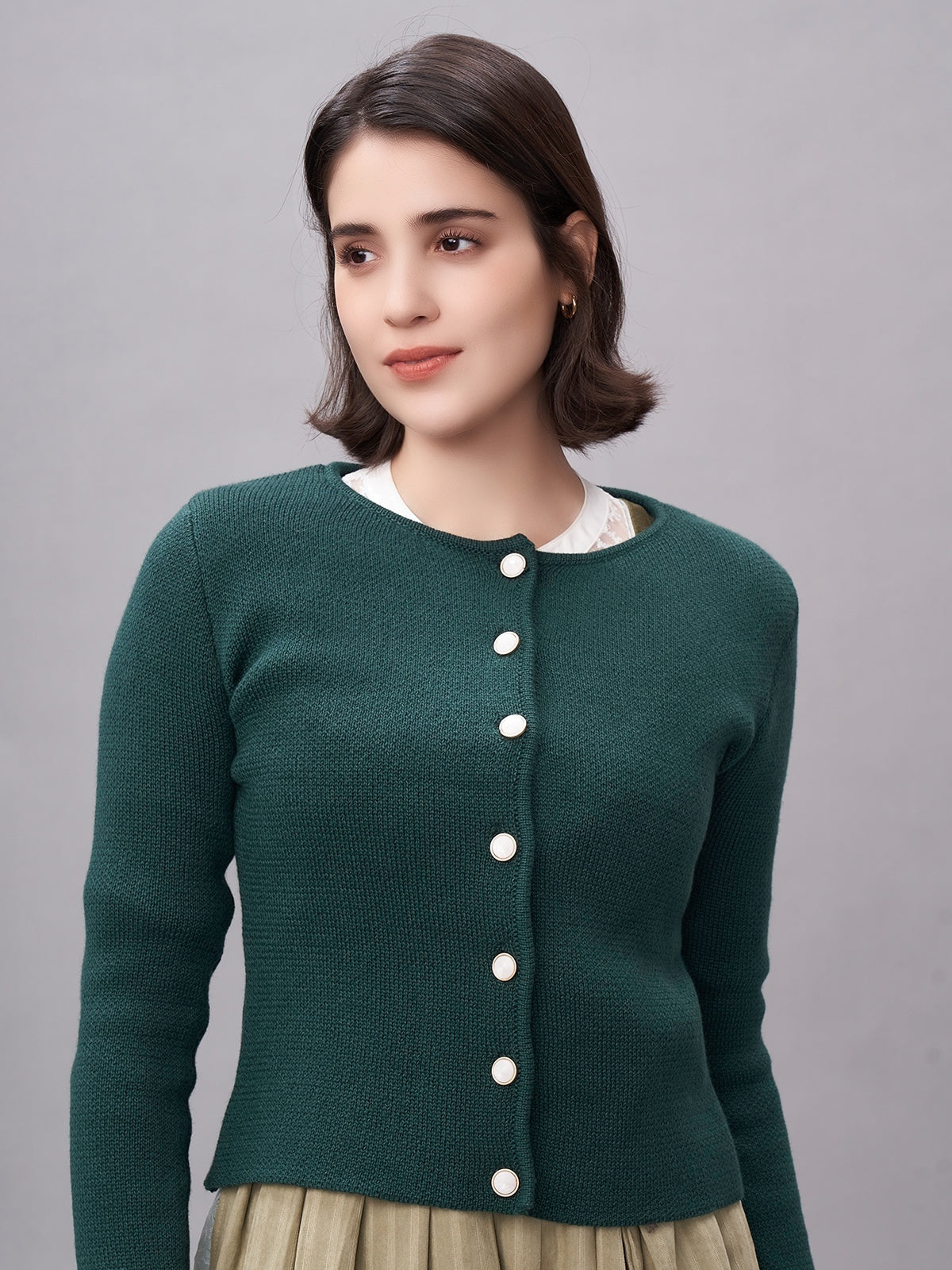 Klassisch: Trachtenstrick Strickjacke Mira Dunkelgrün – Grün