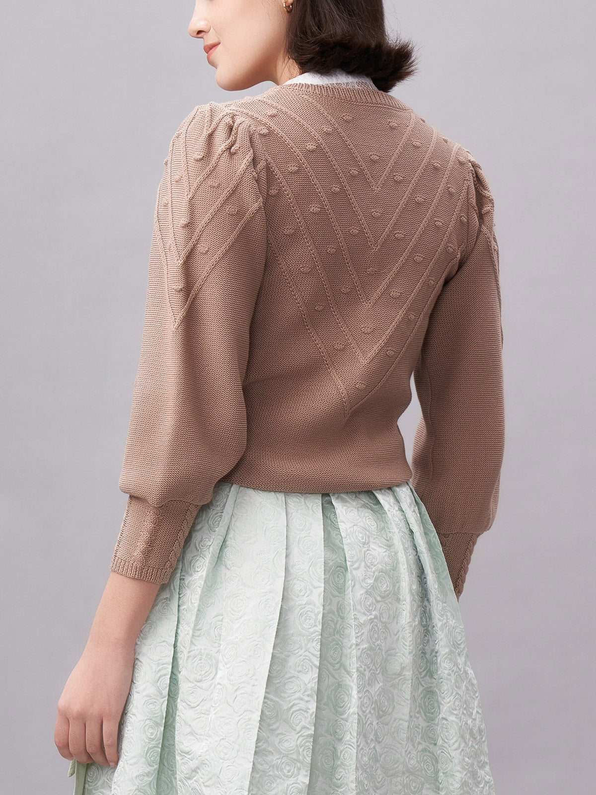 Klassisch: Trachtenstrick Strickjacke Renata – Braun