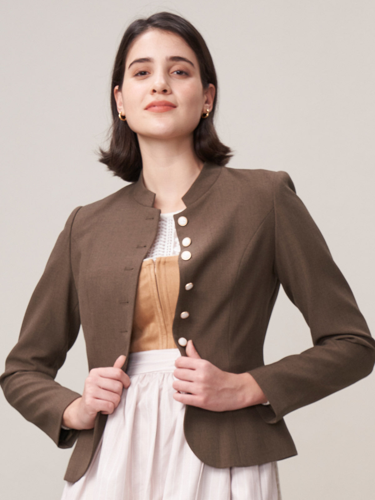 Klassisch: Trachtenjacke Damenjacke Barly Dark Olive – Braun