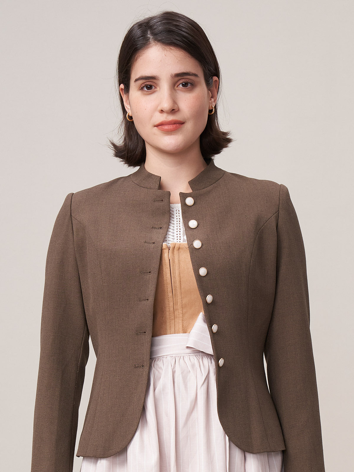 Klassisch: Trachtenjacke Damenjacke Barly Dark Olive – Braun