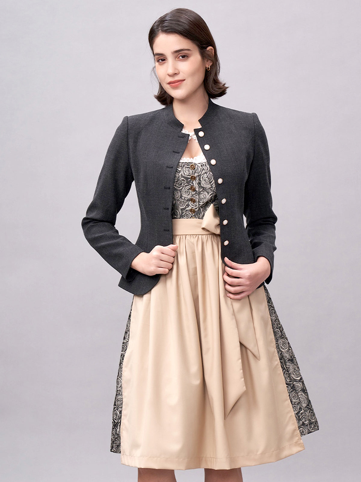 Klassisch: Trachtenjacke Damenjacke Barly – Schwarz