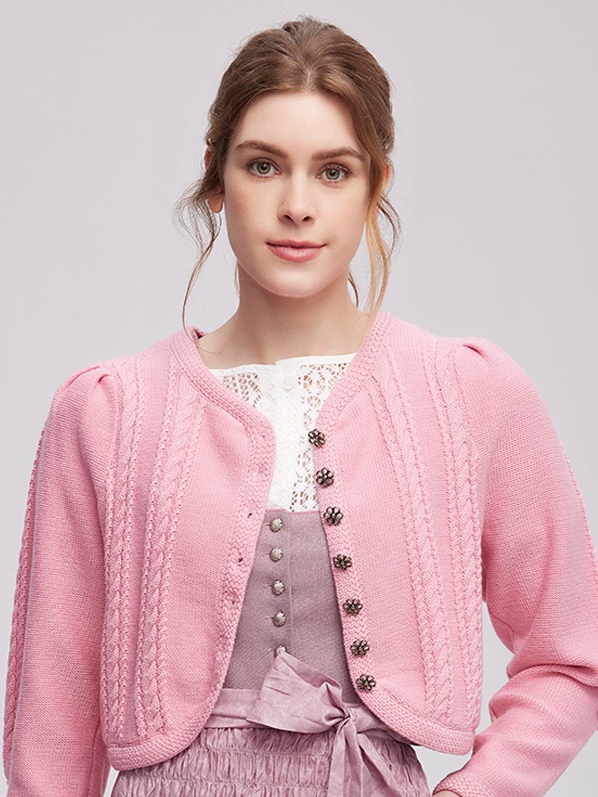 Klassisch: Trachtenstrick Strickjacke Martha – Rosa