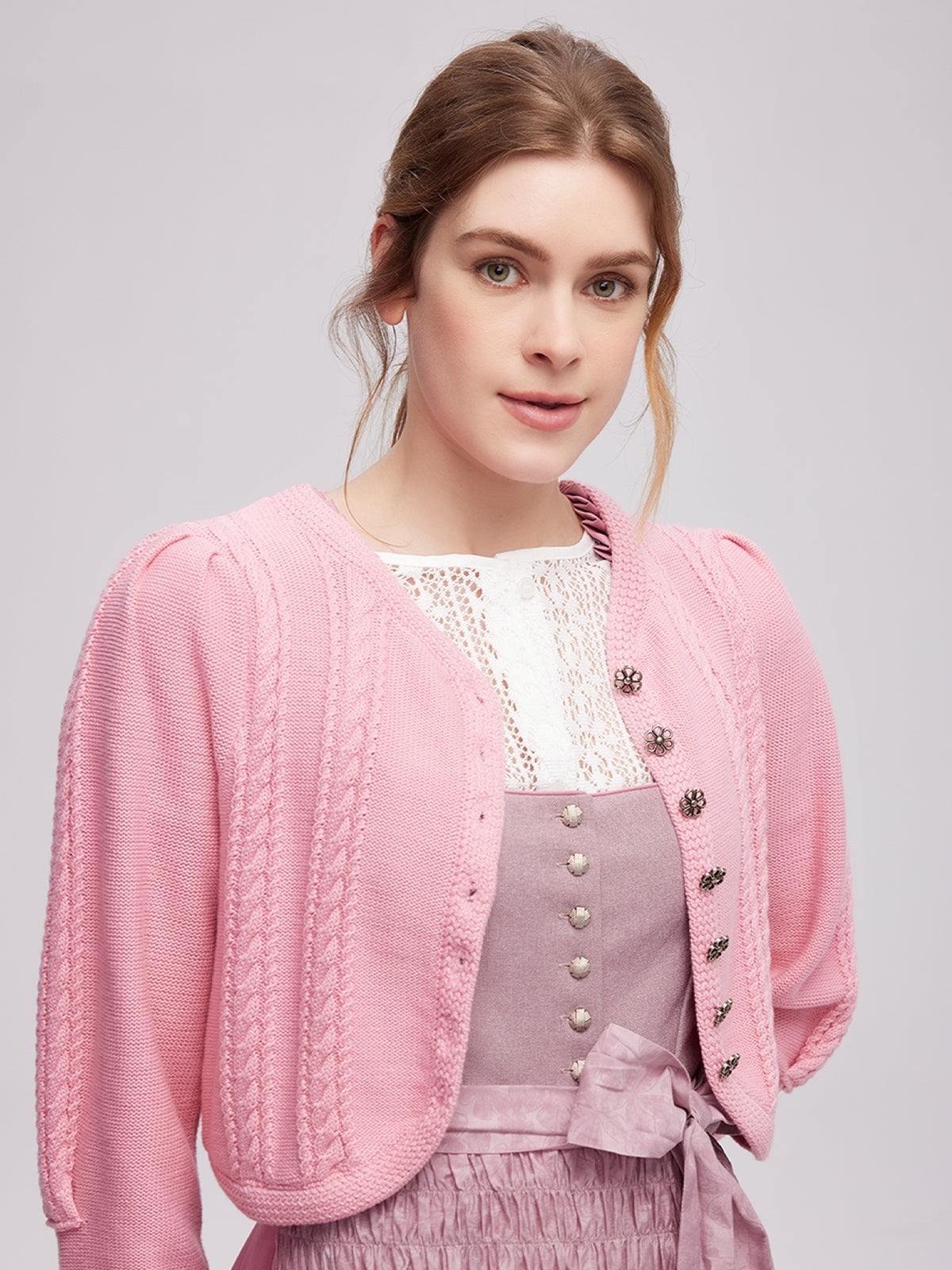 Klassisch: Trachtenstrick Strickjacke Martha – Rosa