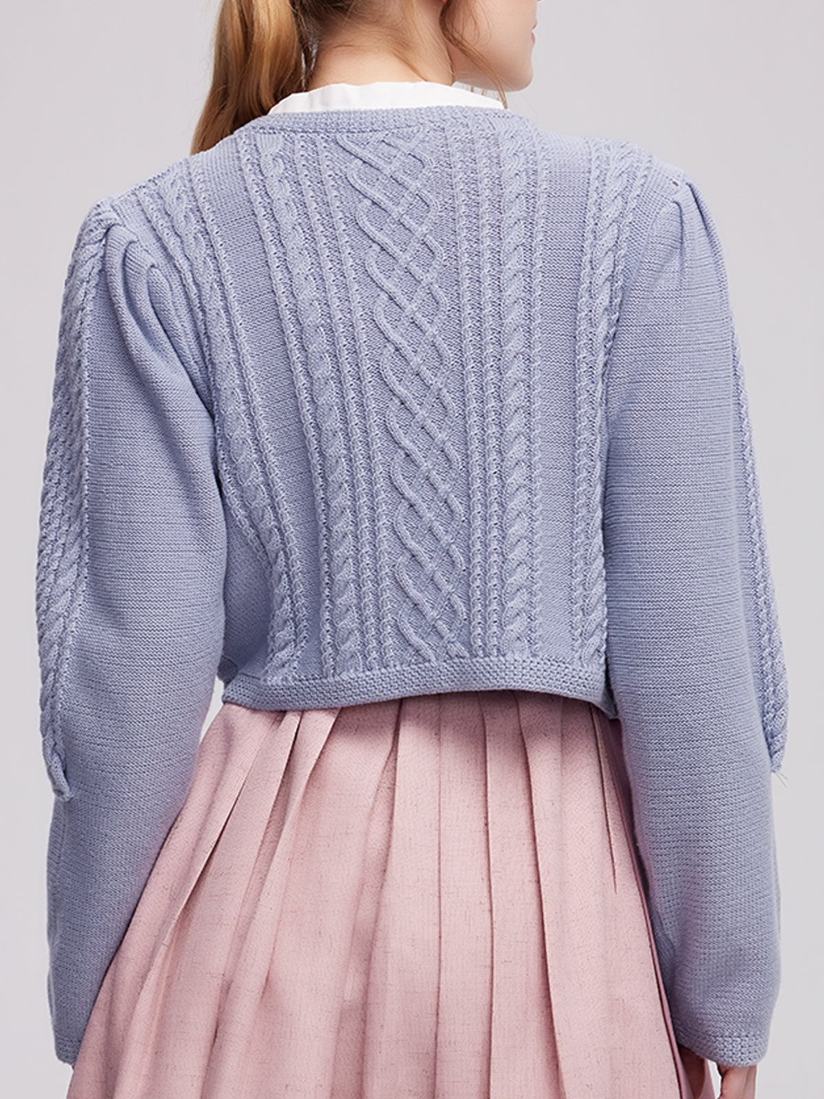Klassisch: Trachtenstrick Strickjacke Martha – Blau