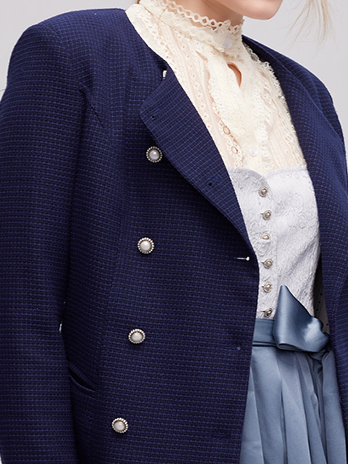 Klassisch: Trachtenjacke Damenjacke Josie – Blau