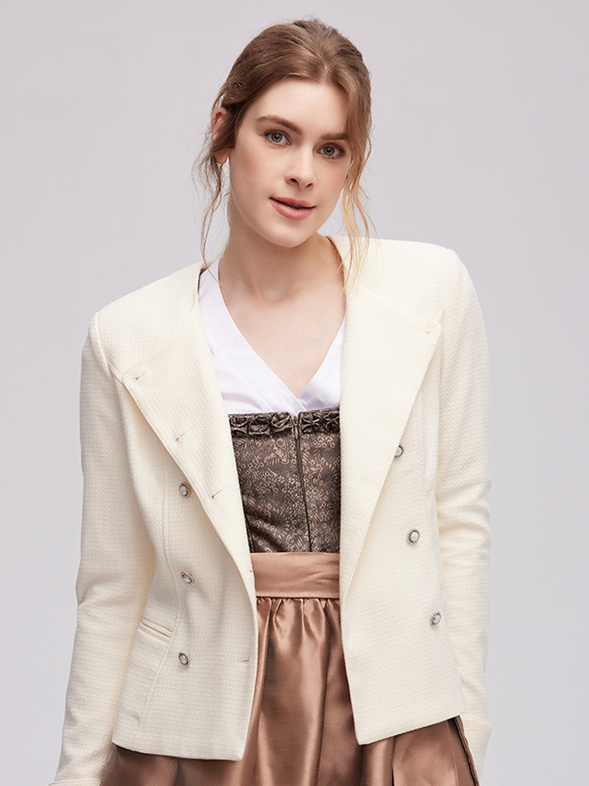 Klassisch: Trachtenjacke Damenjacke Josie – Weiß