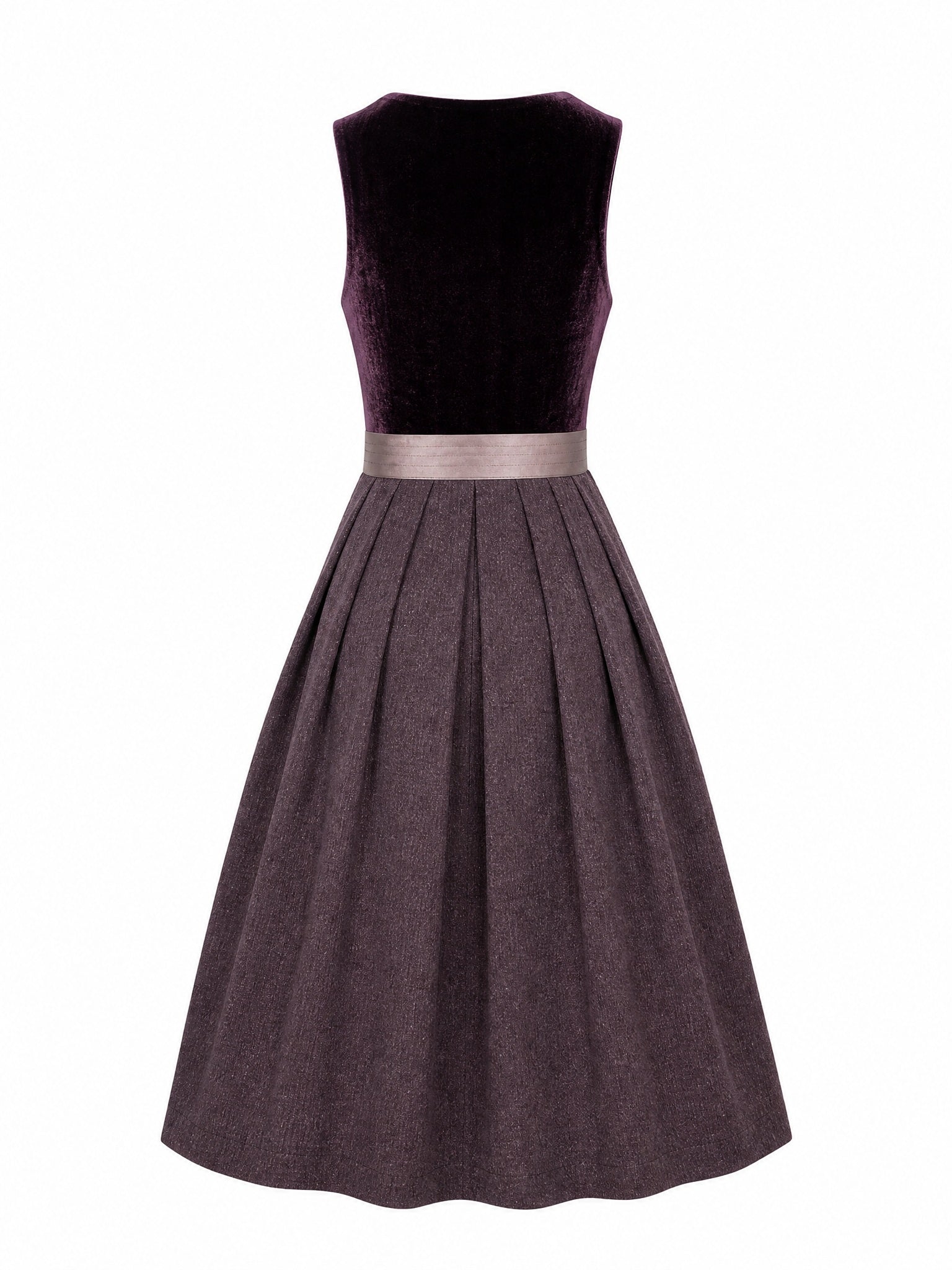 Dirndl Helena in Brombeere mit Taupe Schürze - Rückansicht