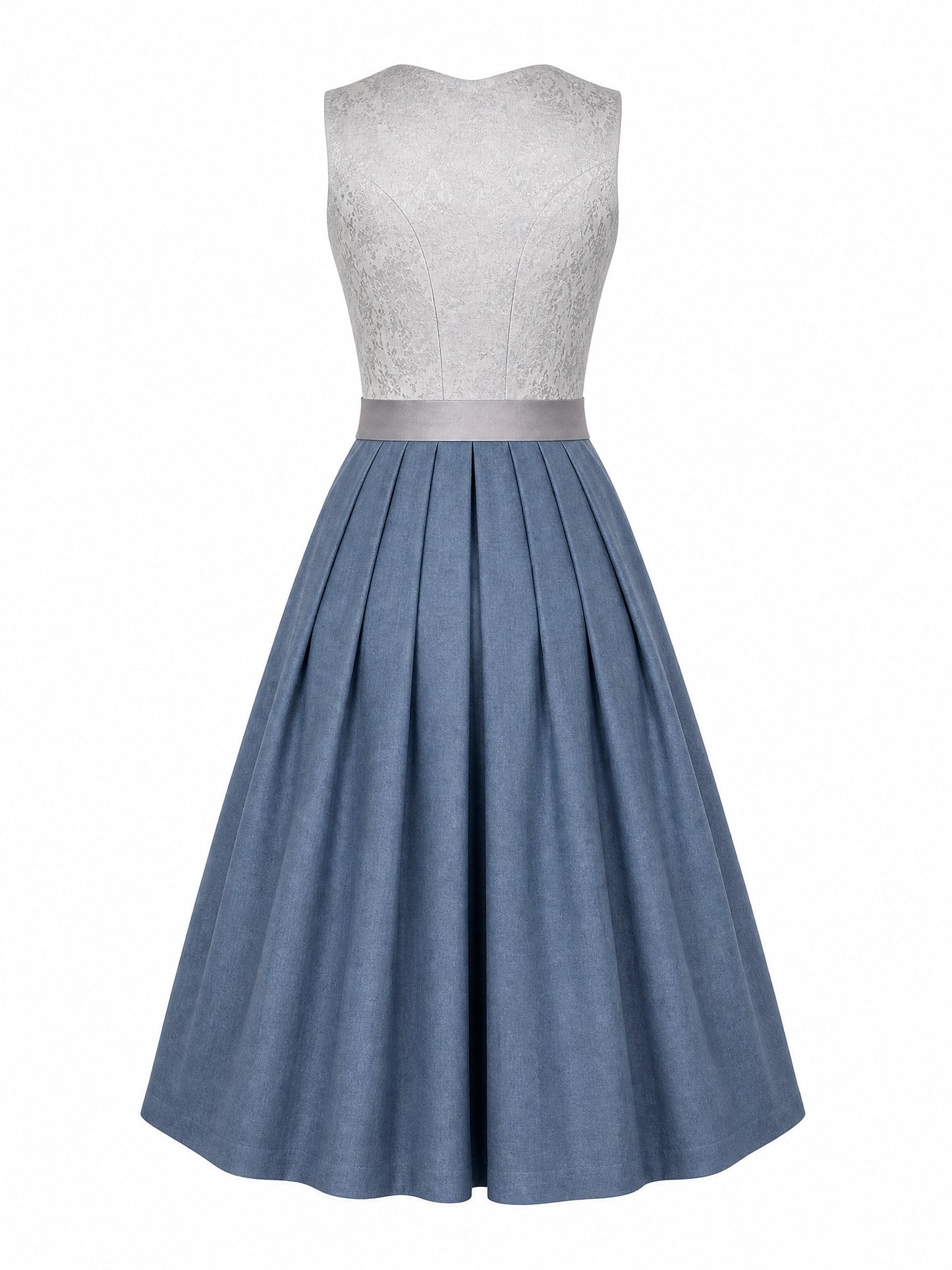 Klassisches Dirndl Erika – Silberblau, Herzförmig